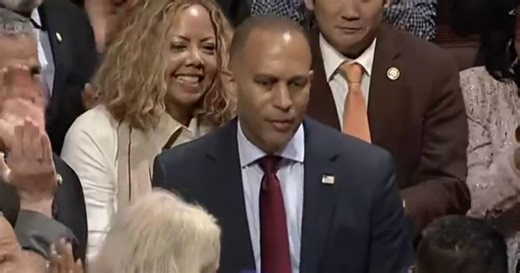 Hakeem Jeffries wraps record-breaking speech