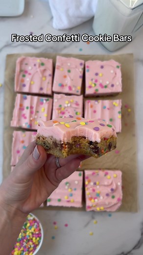 I could eat these frosted confetti cookie bars every day of the week 🍪 link: https://mymessykitchenn.com/frosted-confetti-cookie-bars/ or search confetti on my website to find the recipe! #baking #cookies #cookiebar #mymessykitchenn #easyrecipe