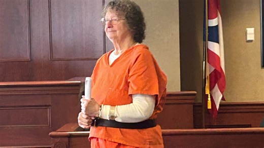 Court docs: 75-year-old woman pleads guilty to bank robbery and will be sent to prison