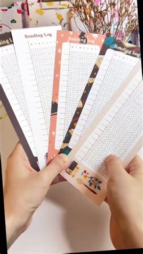 Making DIY Reading Log Bookmarks 🔖📖✨ Laminated and reusable so you can track & use it as bookmark 🤓