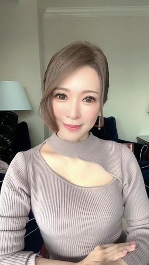 50代に見えない美魔女ママのベルメイク術