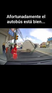2.7M views · 22K reactions | Afortunadamente el vehículo salió ileso... | Luis Castillo | Facebook