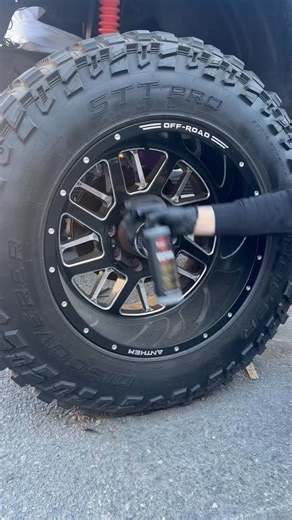 Renegade Products Graphene Ceramic Spray coating is a 1 year sprayable coating engineered with Sio2, carnauba & a graphene dispersion. Our graphene spray combines extreme hydrophobic properties with enhanced gloss, UV & water spot protection as well as minor scratch resistance. This was formulated with both professional detailers and car enthusiasts in mind. This formula will provide 3X the water beading of normal spray coatings! Graphene Ceramic will provide EXCELLENT gloss & Depth of your pain