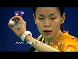 Commonwealth 2010: India's Saina Nehwal competes with Mew Choo Wong of Malaysia