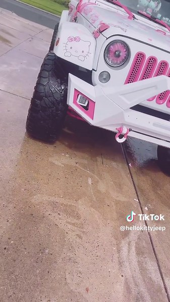 Bumper done finally #hellokittyjeep #pinkjeep #foryoupage #jeeplife #jeep