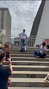 Parte # 4 Seguiremos siempre buscando la verdad por qué la verdad nos hará libres !! Justicia justicia me siento muy contento por qué cada vez somos más !! Los abrazo en el amor infinito de lo que representan los animales en nuestras vidas Libertad libertad para todas las formas de vida !!! | Apolo Stars