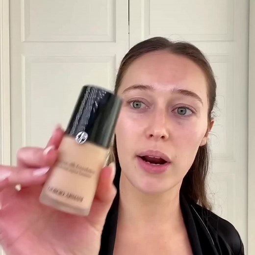 Alycia Debnam-Carey's Makeup Tutorial Part 1