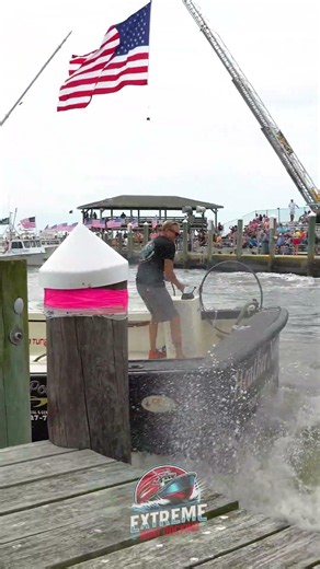 Captian Jamie Extreme Boat Docking in slow motion in Crisfield, MD!