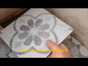 Tile laying with adhesive over existing tiles www.maconnerie-martinez.fr