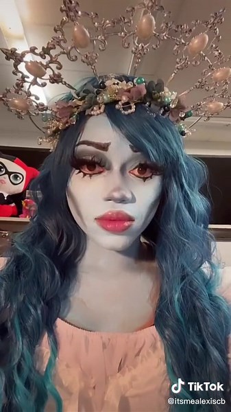Corpse Bride Cosplay Transformation