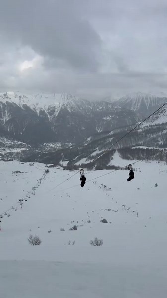 Ziplining in Serre Chevalier 🏔️⚡️Flying over the mountains at full speed.Adrenaline + insane views =