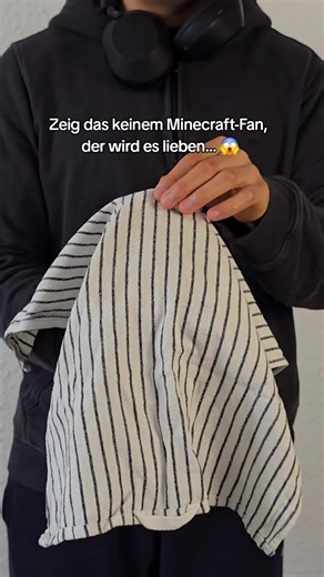 Das perfekte Geschenk für einen Minecraft-Fan 💡 #minecraft #minecraftlampe #wolflampe #gamingzimmer #minecrafter Diese Minecraft-Wolf-Lampe ist das perfekte Geschenk für Gamer, Minecraft-Spieler und Fans des Spiels. Sie passt perfekt in jedes Gaming-Zimmer oder Minecraft-Setup.