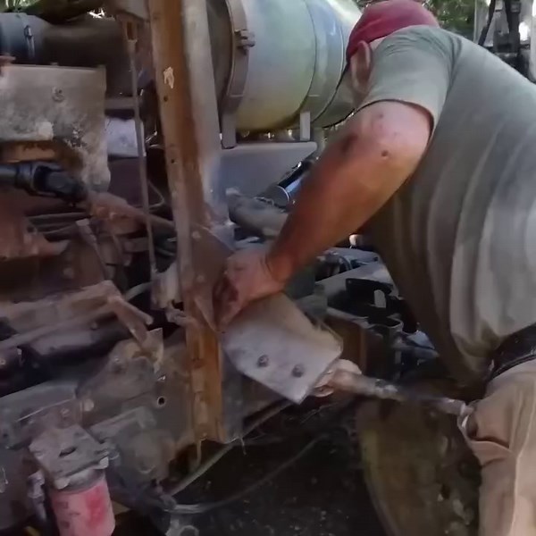 Reviving Bullnose Cabover Truck After 30 Years!