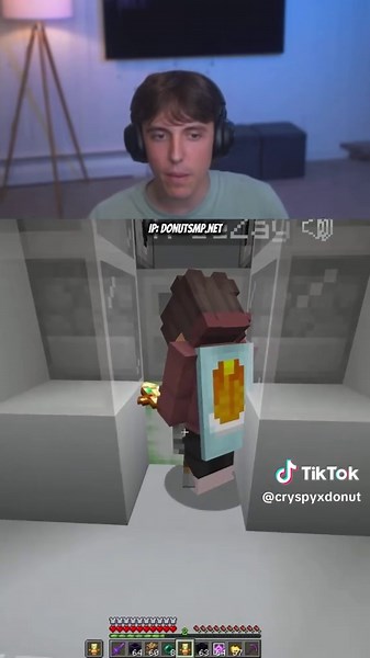 DrDonut tps to the 0.01% armor Museum and almost dies… 💀😱 (Ip: DonutSmp.net) #drdonut #donutsmp #fy