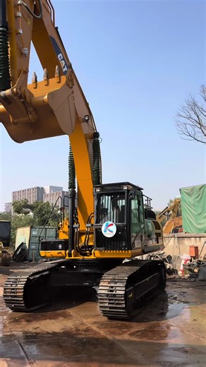 Explore the Power of CAT336D2L Excavator in Japan