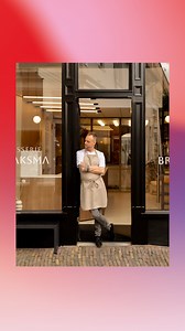 Sweet dreams are baked with the right lighting. In Leo’s patisserie BRAAKSMA, handmade cakes meet a Wever & Ducré Tune Up that makes every detail rise to perfection. After years in dim kitchens, Leo wanted brightness from the very start — not just for working, but to set the mood and showcase pastries that are made to be photographed. DARF Wall puts the counter in the spotlight, MILES adds depth to the niches, and PERLEZ turns the live kitchen into a showpiece. The result? A pastry paradise in L