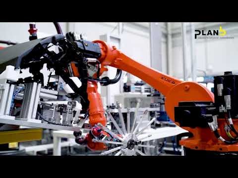 Automated Clip Assembly with Tool Change System by Plan B Automatisierung Germany
