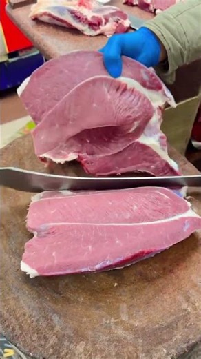 Meat cutting techniques and slicing processes. #shorts