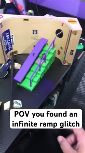 Ramp glitch #fingerboard #prep #rate #sub #fypシ