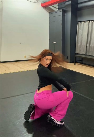 dc @amie mills 💓💕💋