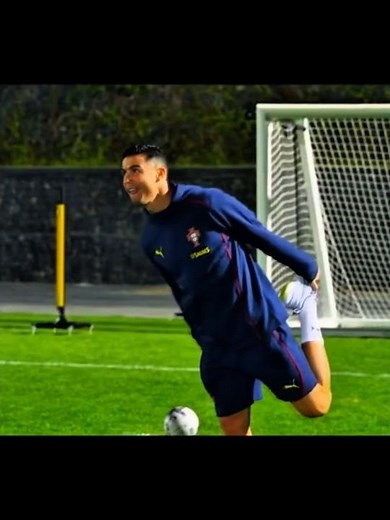 Ronaldo vs Robot 💀🤖#fifamobile #fifa #fifamg #football #fcmobileid #Ronaldo #cr7#shortsfeed#easports