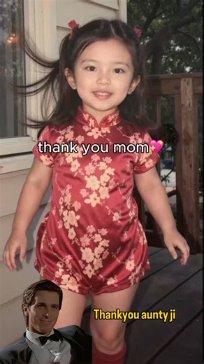 @scrollerz.io on Instagram: "在日本，研究人员正利用智能人行道将日常活动转化为清洁能源⚡。这些道路内嵌特殊的压电材料，可以从行人的脚步中收集动能。当人们行走、奔跑或跳跃时，路面会轻微变形，从而产生机械压力。压电晶体将这种压力转化为电能🔋。 这些能量可用于照亮路灯、为公共显示屏供电，甚至监测行人流量。这种技术不仅减少了能源浪费，还展示了未来城市的无限可能🌍。 在东京、京都等城市的试验区，人们的每一步都在为绿色地球贡献力量💚。科技让生活更环保，也让每一个脚步更有意义✨ #日本 #科技 #创新 #可持续 #绿色能源 #未来城市 #环保 #知识 #事实 #推荐 #你知道吗 #技术 #实验 #热门 Credit: to original content"