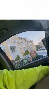 951K views · 3.9K reactions | Hanımefendi onun yerinden kalkmasını istiyordu... yerinden!  | Pozitif | Facebook