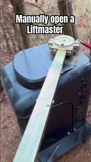 How do you manually open a Liftmaster?