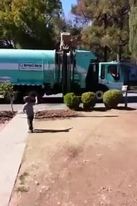 292K views · 11K reactions | This home video of a boy with autism receiving a surprise gift from a trash man will melt your <3. Only 3 weeks left till Light It Up Blue and World Autism Awareness Day! Register today at www.autismspeaks.org/liub #TBT #LIUB | Autism Speaks | Facebook