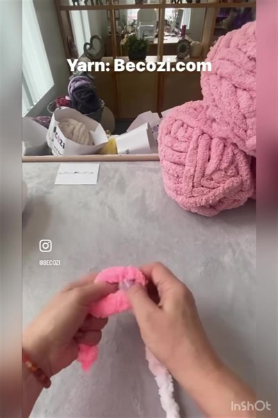 59K views · 757 reactions | Time to Hand crochet a Heart Pillow! Yarn: “Pink Camo” and a video tutorial at becozi.net. Music: Glitter Blast Musician: Kevin MacLeod Site: https://filmmusic.io/song/4707-glitter-blast License: https://filmmusic.io/standard-license | BeCozi | Facebook