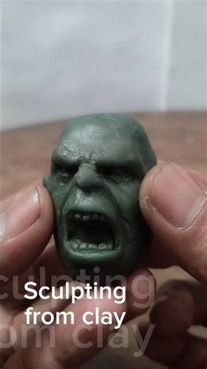 Sculpting HULK transformation from clay 💪😡#art #hulk #clayart #sculpture #marvel #transformation