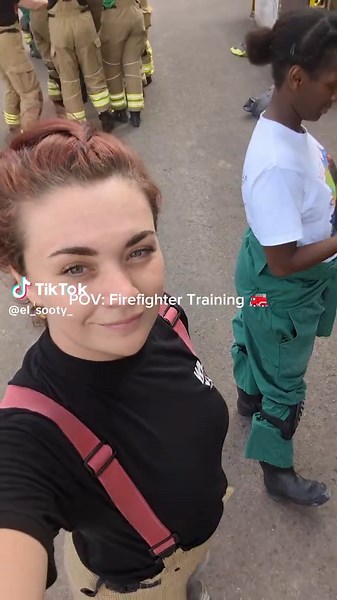 I had the incredible privilege to attend WFSUK's 2025 firefighter training weekend - I rarely post my job on here however this was such an incredible opportunity. WFS pulled together the most amazing mixture of workshops and guest speakers. I focused on urban search and rescue, high rise firefighting and incident command and learnt so much from the instructors and my peers. An incredible few days getting to focus on the best job in the world ❤️ #fire #firefighter #firefighters #firefighting #sea