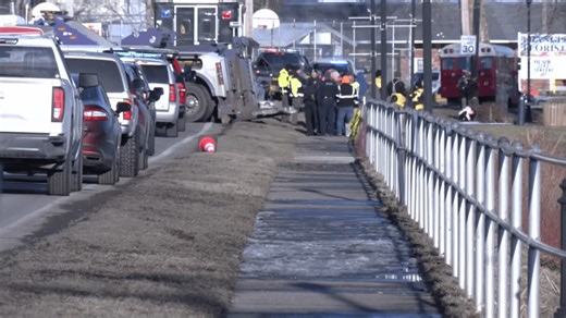 Search continues for driver that crashed into Ohio River