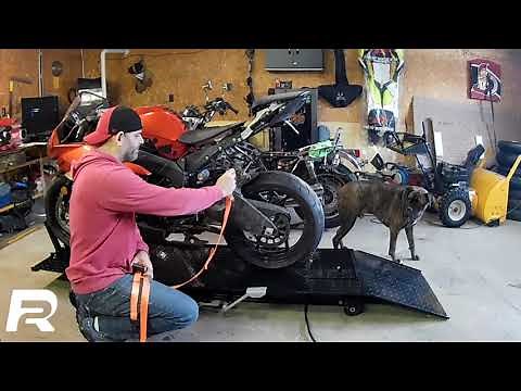 Unboxing: Whats in the box!? Princess Auto Bike lift