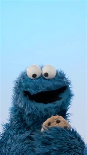 Financial education can start at any age! Discover new resources to help children build a strong financial future: https://m.sesame.org/4a8JGav 💙 | Sesame Workshop