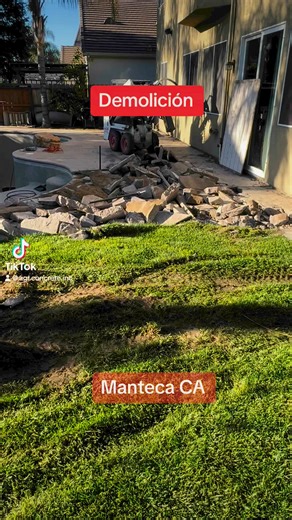 #AGR #concrete #concretelife #concreteconstruction #concretedemolition #demolition #demo #concretejungle #equipment #bobcat #bobcatequipment #s70 #manteca #california #usa #mexico #mexicanosenelextranjero #mexicanosenusa #Cementeros #stockton #demolicion #lodi #Abel | AGR Concrete Inc