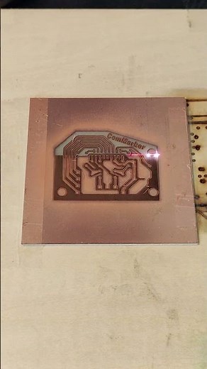 ComMarker B4 Fiber Laser Engraving PCB #laserengraving #pcb #fiberlaserengraving #diy #commarkerb