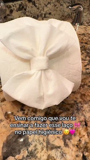 How to Make a Beautiful Paper Bow - Easy Tutorial