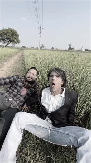 Rajpal Yadav on Instagram: "Training खत्म, झटका चालू 😜 ITI Lineman Life 😂. . . . . . . . . . . . . . . . . #rajpalyadav6690 #ITIStudent #ITILineman #PowerMan ⚡#TrainingKhatam"