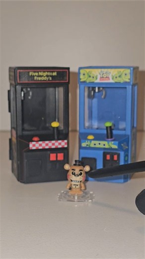 Freddy Fazbear in Alien's Arcade #asmr #unboxing #funko #freddyfazbear #alien #disney #toys #mini