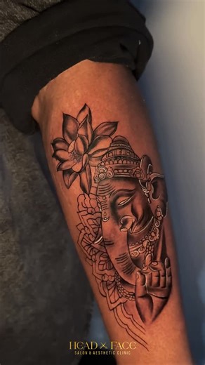 Head and Face Salon and Aesthetic Clinic on Instagram: "“ഇതാണോ എവിടുത്തെ Mega Style Tattoo?” അതെ… Head and Face Tattoos Studio തന്നെയാണ്! 🖋️🔥 ഇവിടെ tattoo ഒരു ഡിസൈൻ മാത്രമല്ല — ഒരു ART, ഒരു STORY, ഒരു PERFECTION ആണ് 💯 ✨ Mega Style Designs – Trend-based മുതൽ custom concept വരെ, ഓരോ tattoo-വും client-ന്റെ personality-നൊപ്പം match ചെയ്യുന്ന style 💥 🎯 Unmatched Perfection – Line work മുതൽ shading വരെ ഒരൊറ്റ detail പോലും miss ചെയ്യില്ല ✨ 💎 Reasonable Rate – Premium quality, professional finish…