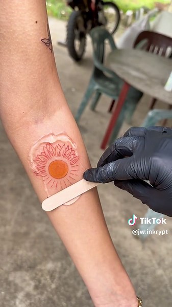 Beautiful Sunflower Tattoo Ideas for Ink Lovers