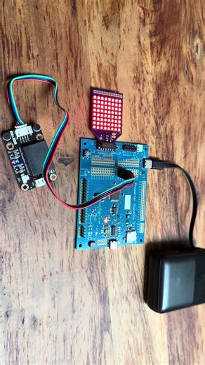 Voice recognition module with rgb array for feedback using P1 mcu