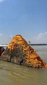 988K views · 31K reactions | ຣີວິວຂຶ້ນເຮືອຈາກ ຝັ່ງລາວ ມາໄຫວ້ #พระธาตุกลางน้ําหนองคาย #พระธาตุหล้าหนอง | NoiiNar Channel น้อยน้าชาแน้ว | Facebook