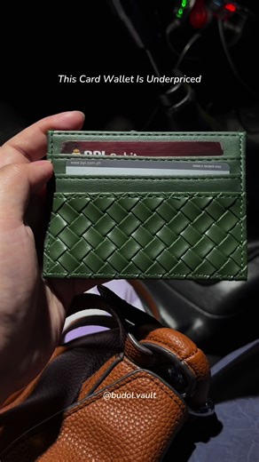 Efficient Card Wallet Solution for Card Overload