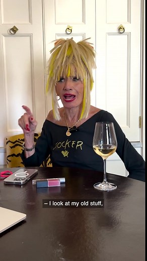 Betsey’s always known how to break the rules #betseyjohnson #adrianalima #naomicampbell #annawintour