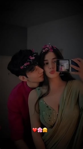 Sdt Official 07 on Instagram: "♡ 1Mㅤ ❍50Kㅤ ⎙20Kㅤ ⌲10K . . . . . . . . . . . . @sdt_official__07 Sletter wale log kabhi bhi chhoti soch nahi rakhte... Na dikhawa karte hain, na jhukte hain... Bas apne andaaz mein duniya jeet lete hain 😎🔥 👇 Agar aapka naam 'S' se hai, to ek 🔥 chhod do! . . . . . . . #trending #instgram #viral #explore #letterpost"