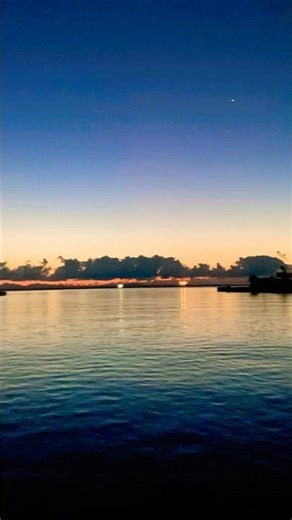 #魚座満月 #皆既月食 #部分月食 #満月 #スピリチュアル #うお座 #小樽 #小樽港 #第三号埠頭 #小樽運河 #朝焼け #otaru #hokkaido