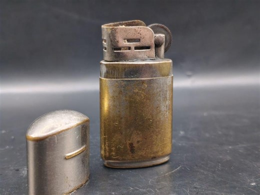 Vintage CYCLONE Lighter – Made in England – Rare Petrol Wick Lighter – Fully Working - Etsy UK