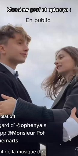 Ophenya et Monsieur Pof : Une amitié pleine de bisous